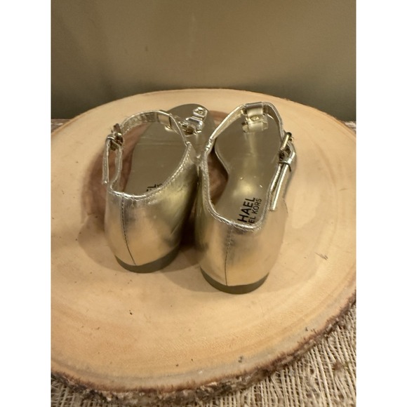 Michael Kors Girls Demi Emila‎ Gold Jeweled Sandals - Picture 8 of 9